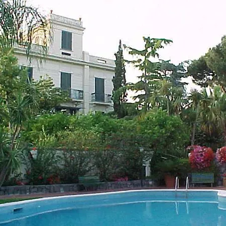 Vesuvius Annamaria Villa Torre del Greco